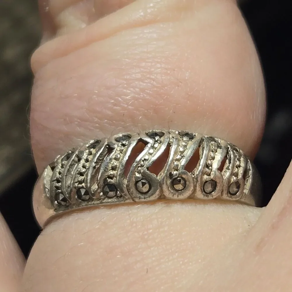 Marcasite vintage sterling silver ring sz 9